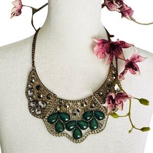 NY Statement Large Bib Green Teardrop Gray Crystal Gold Tone Collar Necklace